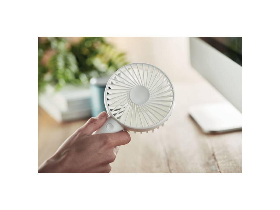 USB desk fan with stand 2