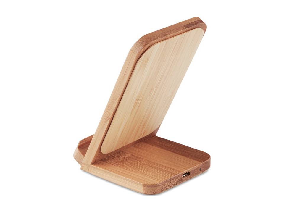 Wireless charger in bamboo casing 7