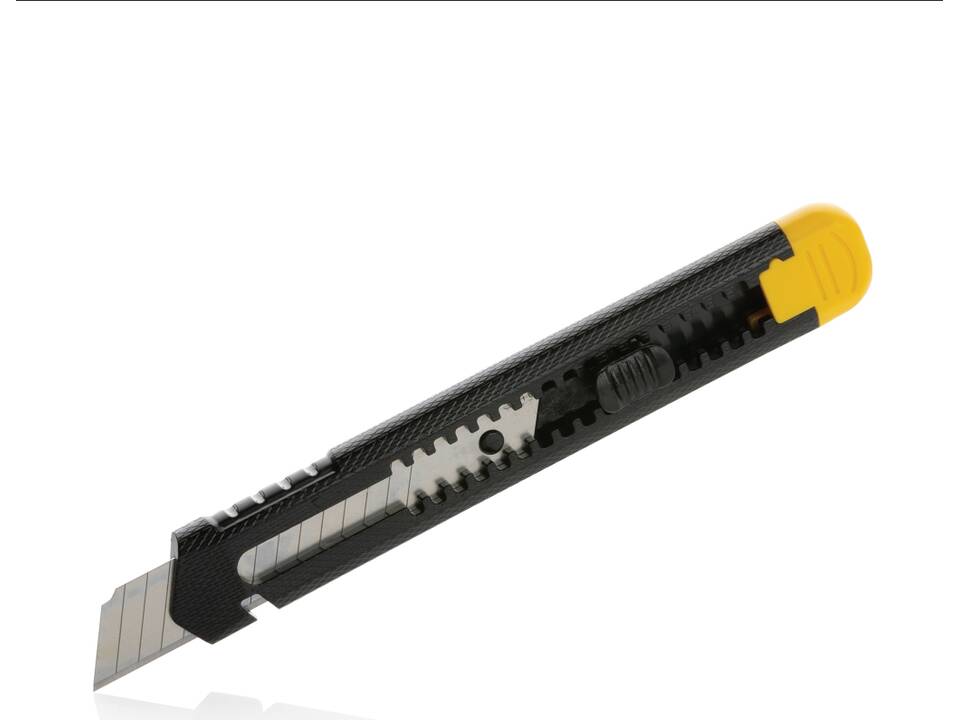 Refillable RCS recycled plastic snap-off knife 9