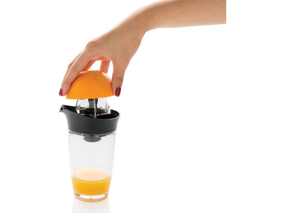 One cup juice press 10