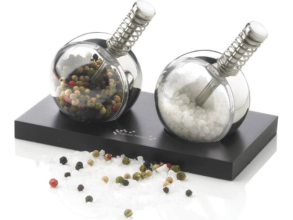 Planet pepper & salt set 1