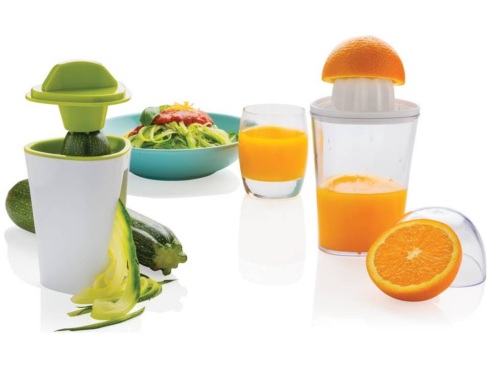 2-in-1 spiral slicer and juicer 9