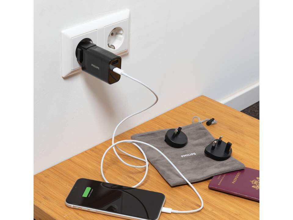Philips ultra fast PD travel charger 5