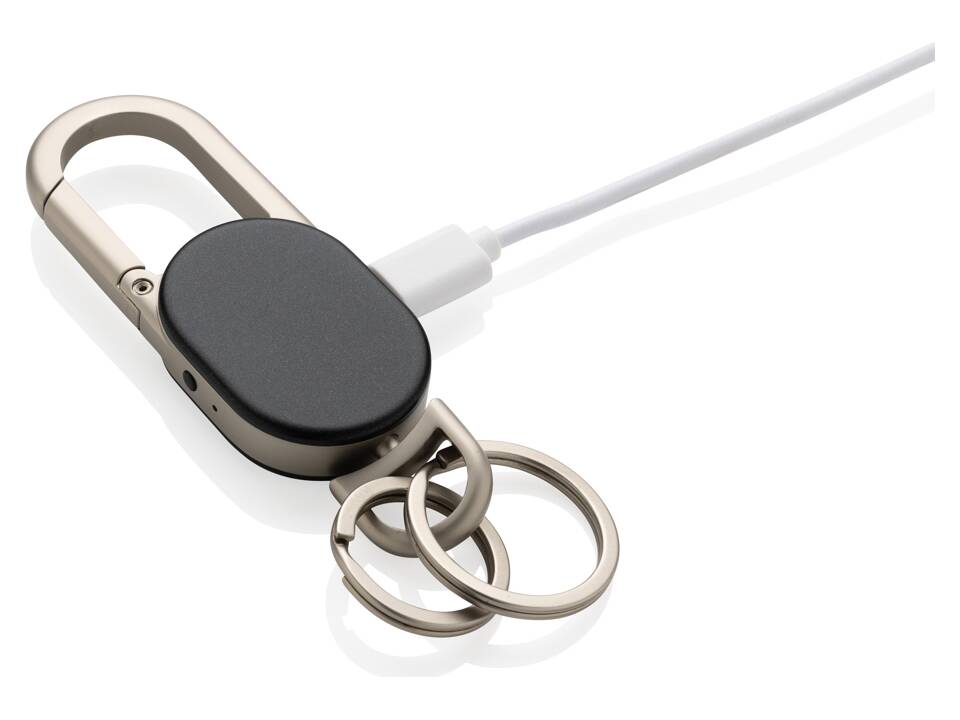 Keyfinder keychain with worldwide locating and USB C 2