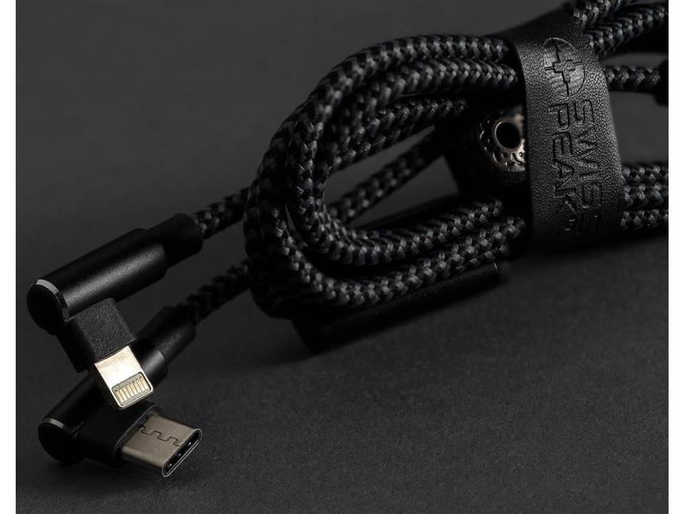 Swiss Peak Luxury 3-in-1 Cable 4