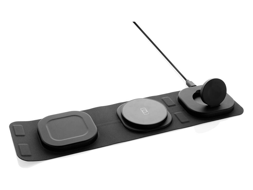 Swiss Peak RCS rplastic 3-in-1 wireless 15W travel charger 3