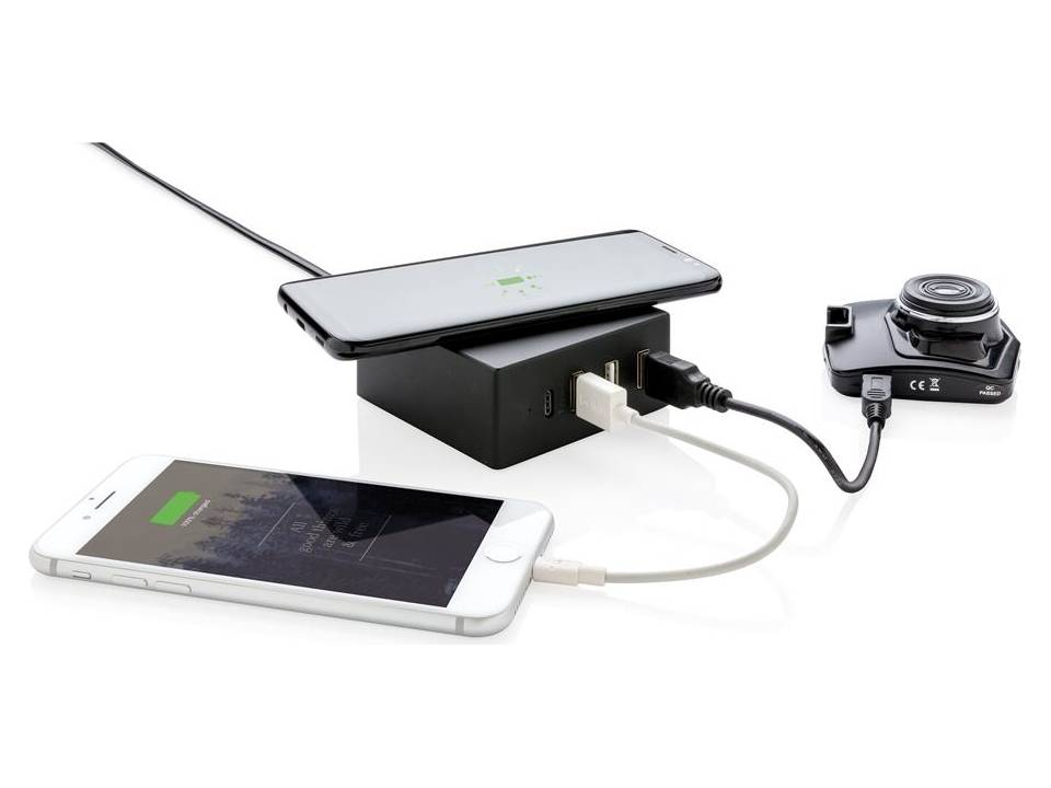 USB and 10W wireless charger 1