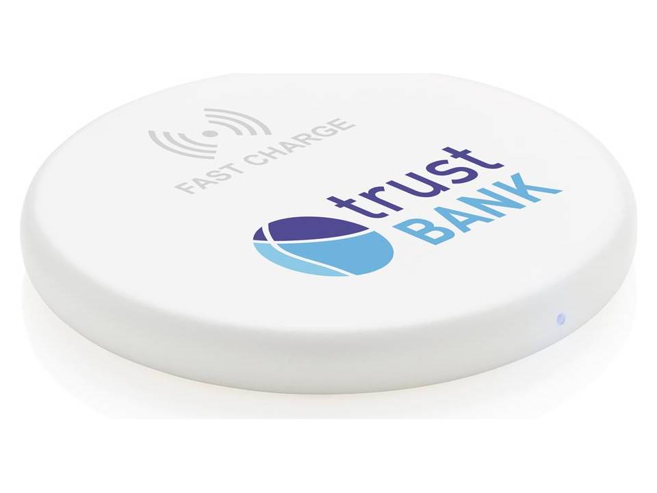 Wireless 10W fast charging pad 2