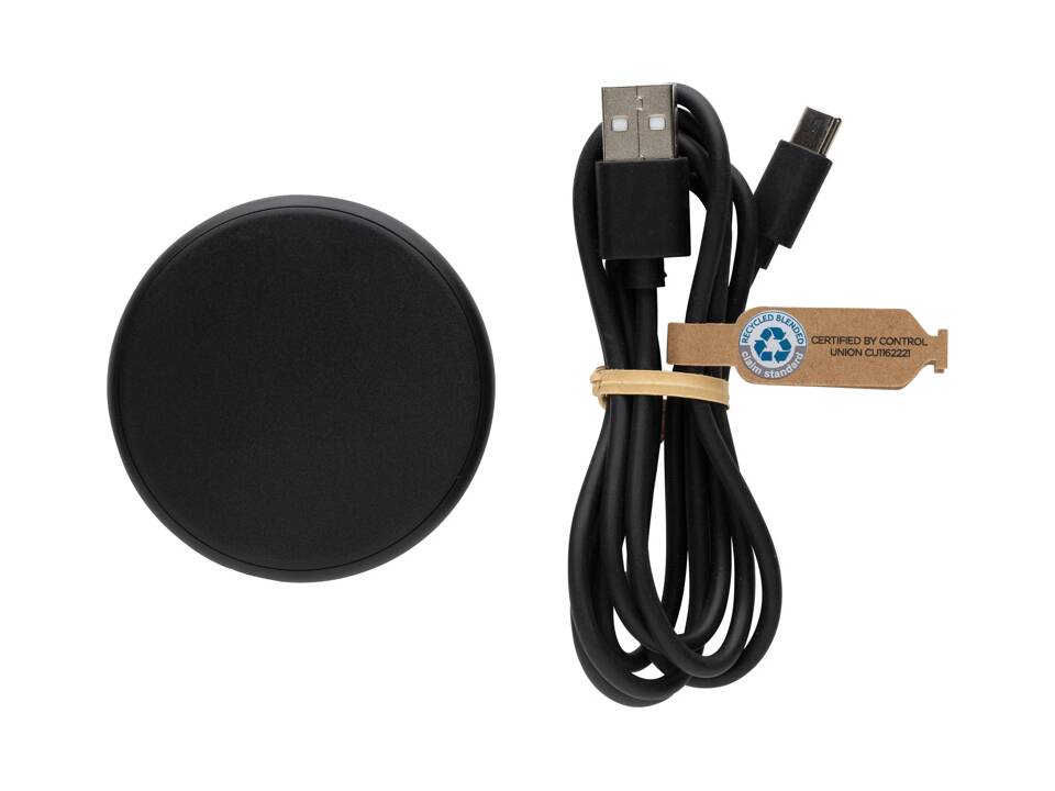 Magnapad 15W RCS rplastic magnetic 3 in 1 charging pad 2