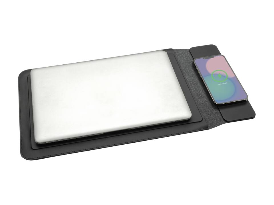 Swiss Peak 15W magnetic charging laptop sleeve 14-15,6" 8