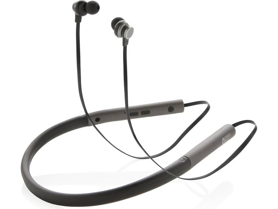 Swiss Peak bass earbuds 10