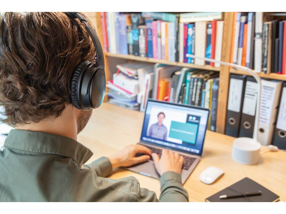 ANC wireless headphone 5