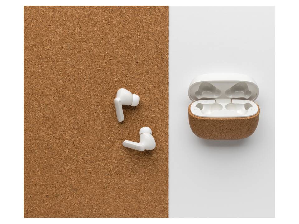 Oregon RCS recycled plastic and cork TWS earbuds 10
