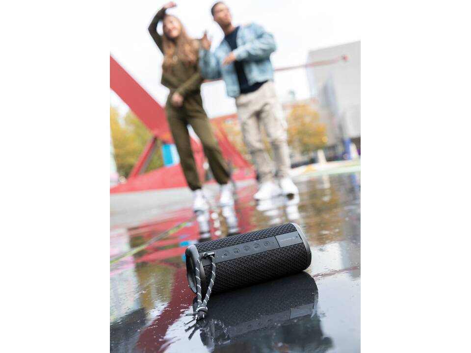 Urban Vitamin Berkeley IPX7 waterproof 10W speaker 9