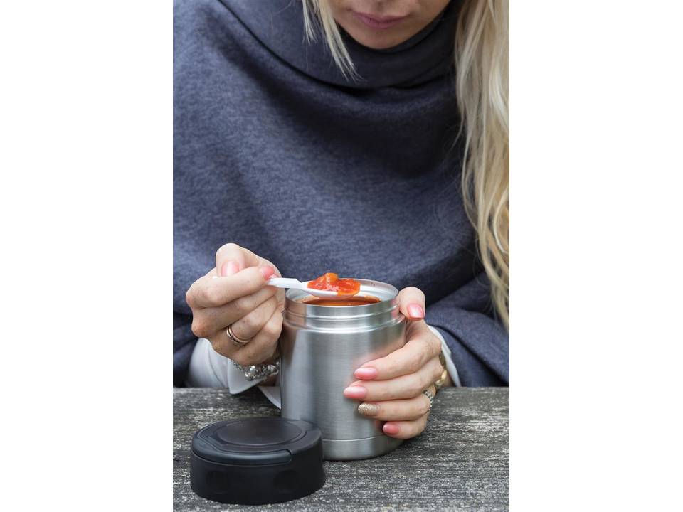 Vacuum insulated food container 9