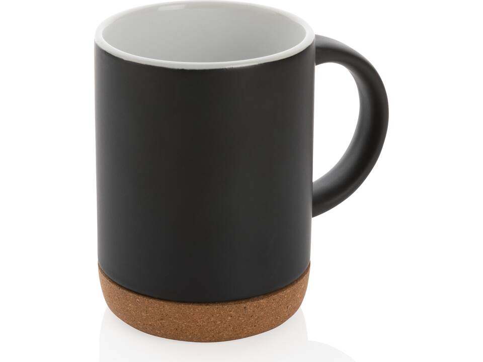 Ceramic mug with cork base 1