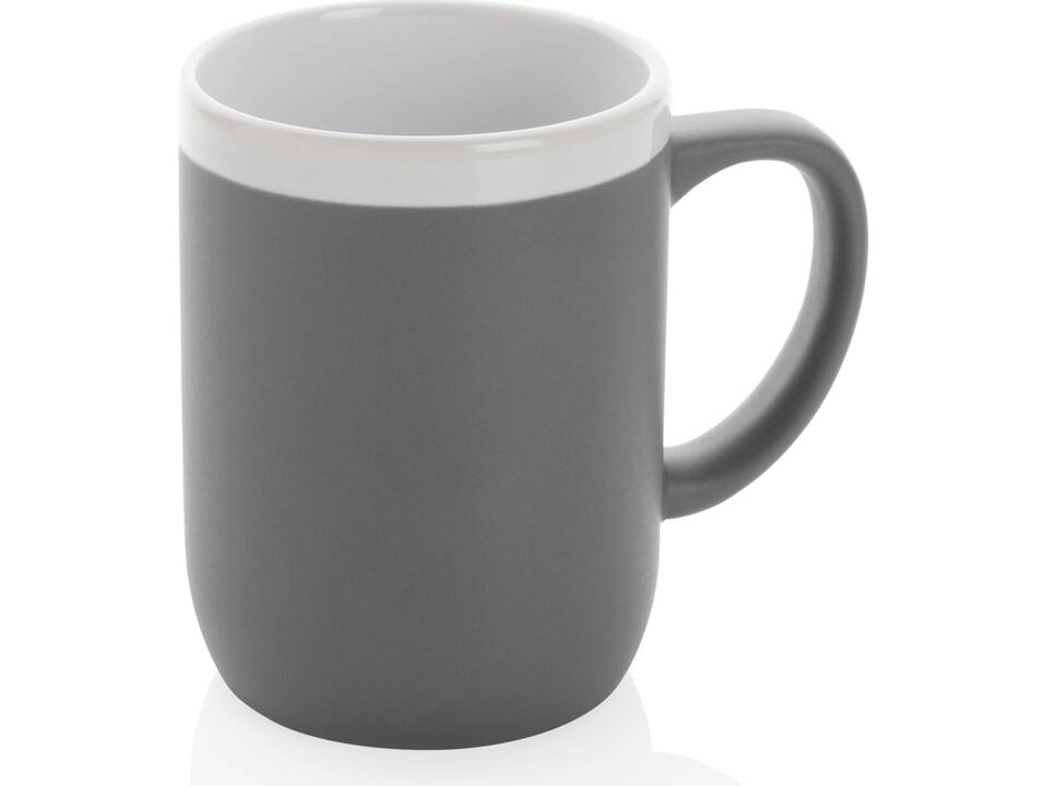Ceramic mug with white rim 8