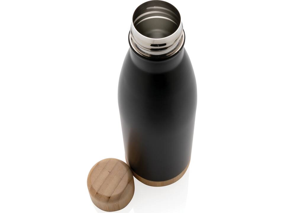 Vacuum stainless steel bottle with bamboo lid and bottom 4