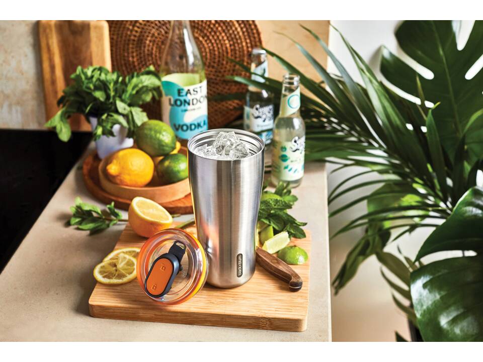 Black+Blum Insulated Travel Tumbler 600ml 15
