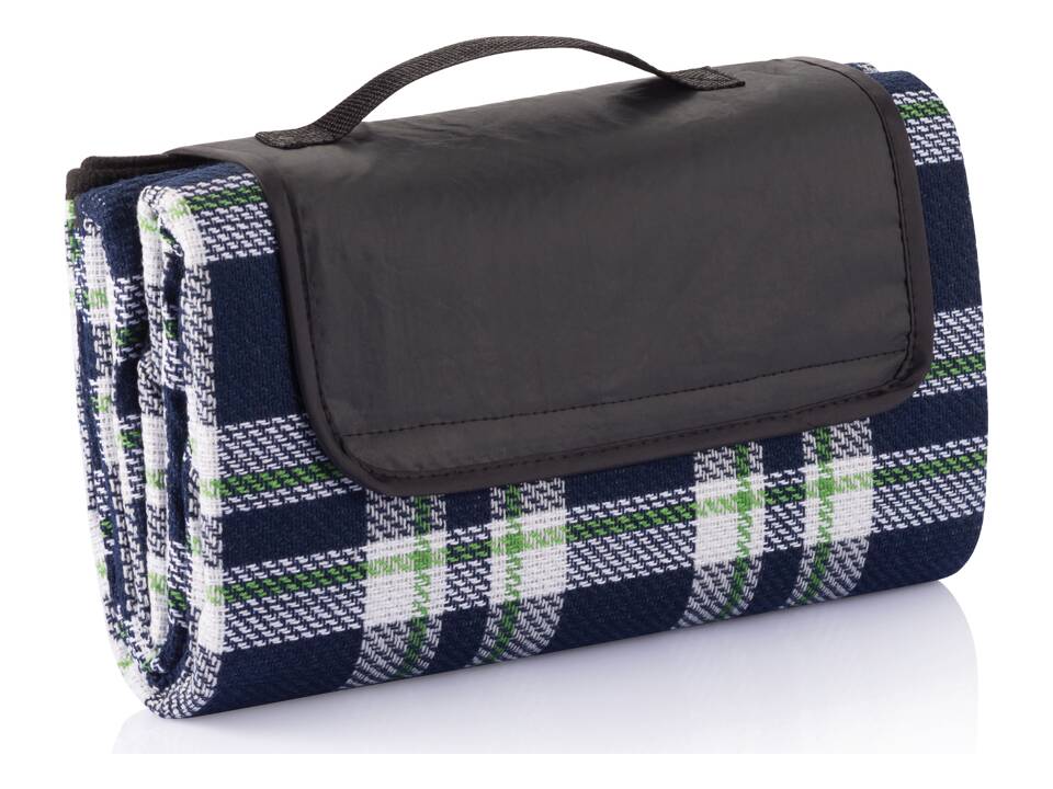 Tartan picnic blanket 6