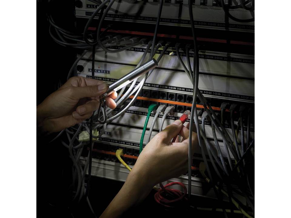 COB light with magnet and bottle opener 9