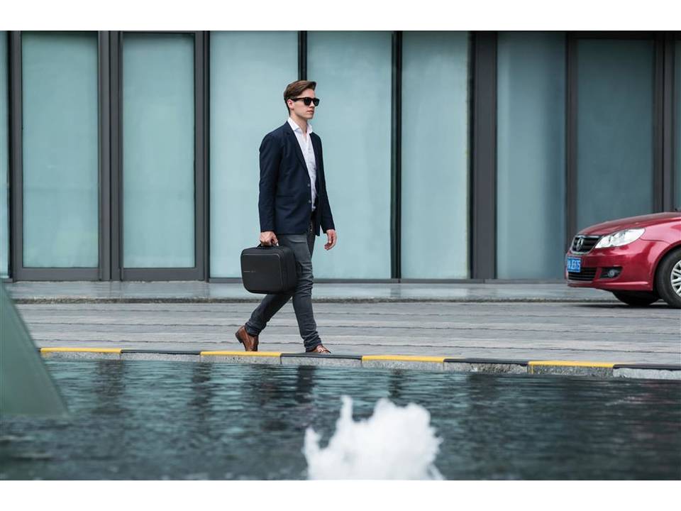 Bobby Bizz anti-theft backpack & briefcase 22