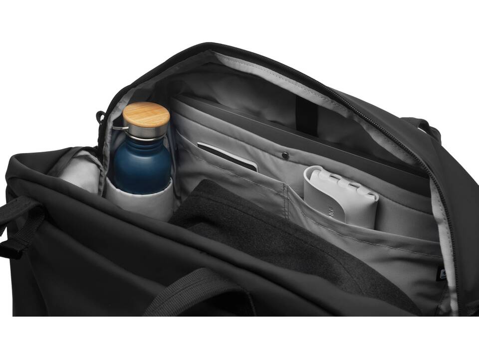 Urban Water Resistant Weekend Bag 8