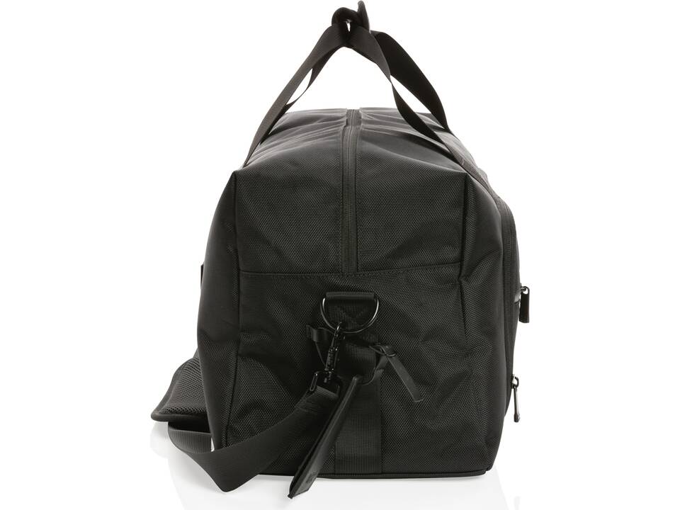 Swiss Peak AWARE™ RPET Voyager weekend bag 2