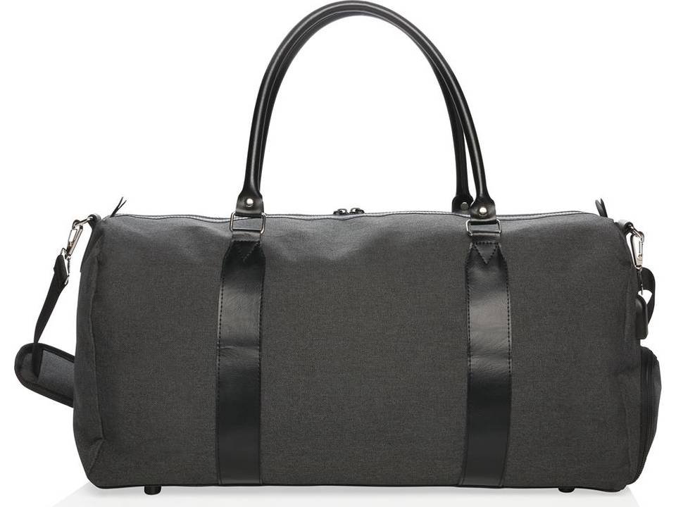 Weekend bag with USB output 6