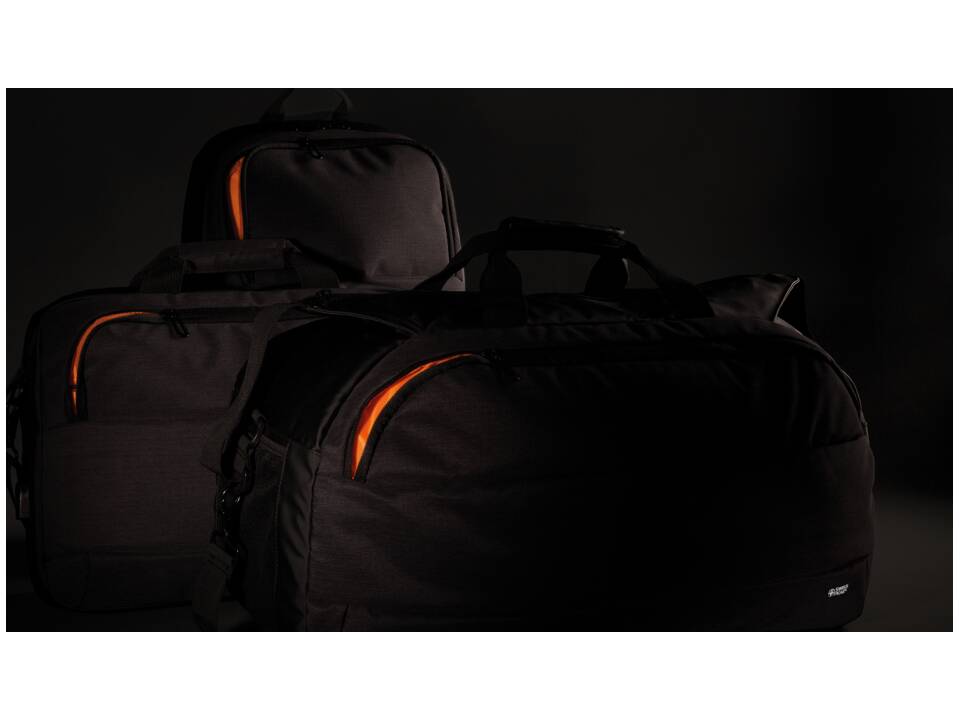 Swiss Peak modern weekend bag 11