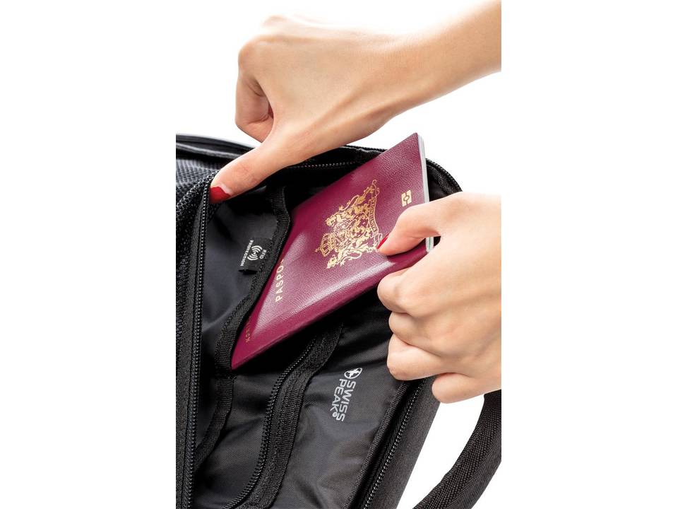 Swiss Peak XXL weekend travel backpack with RFID and USB 3