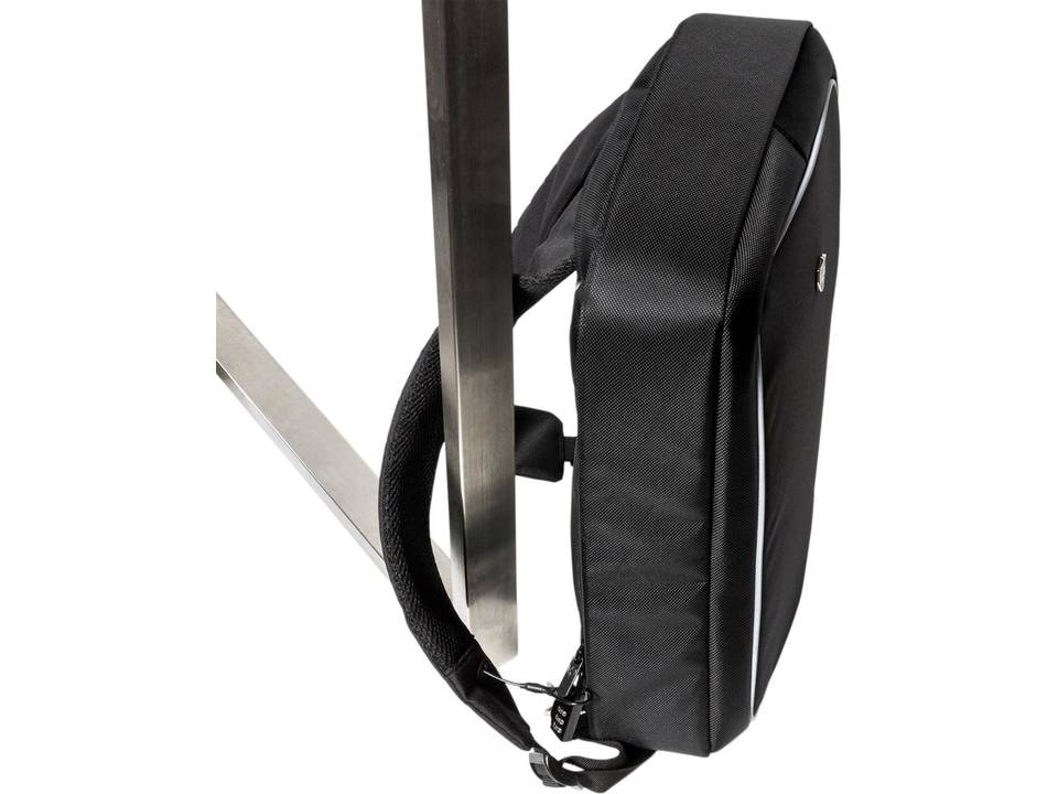 Swiss Peak anti-theft 3-way business bag 10