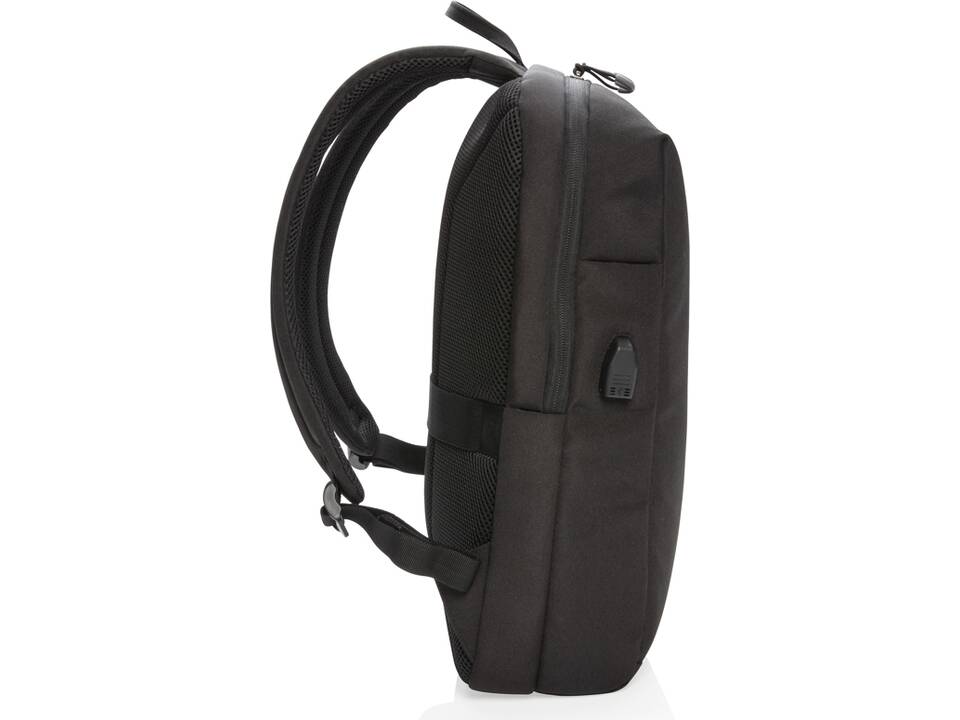 Swiss Peak AWARE™ RFID and USB laptop backpack 5