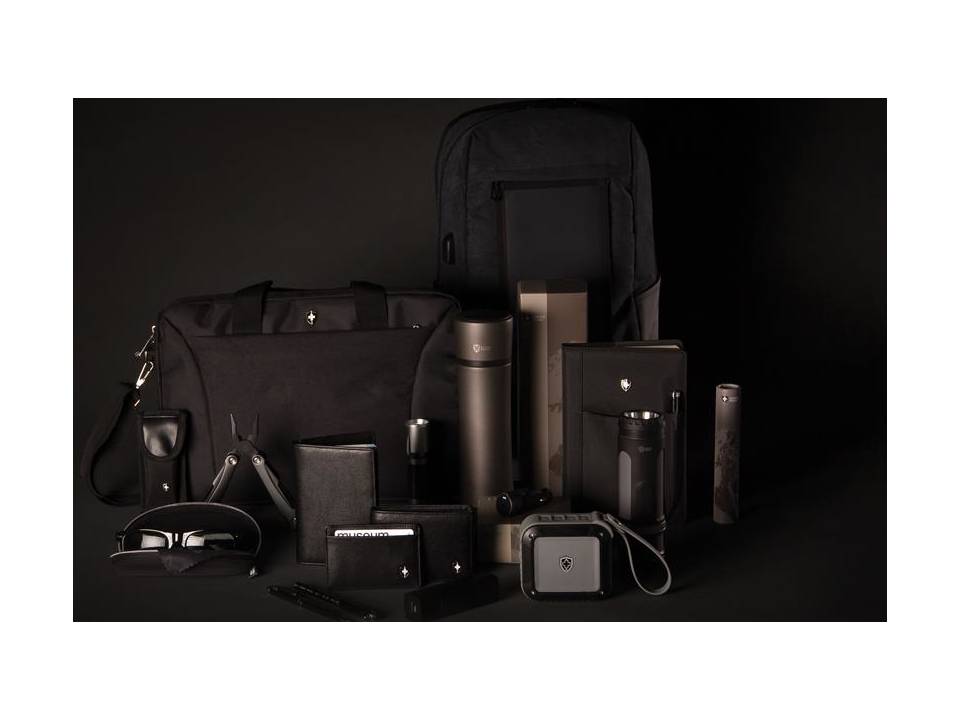 Swiss Peak refillable notebook and pen set 8