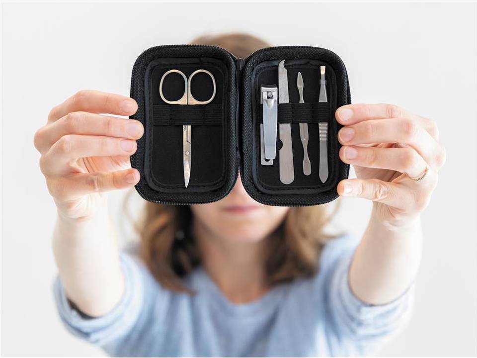 5 pc manicure set in pouch 6