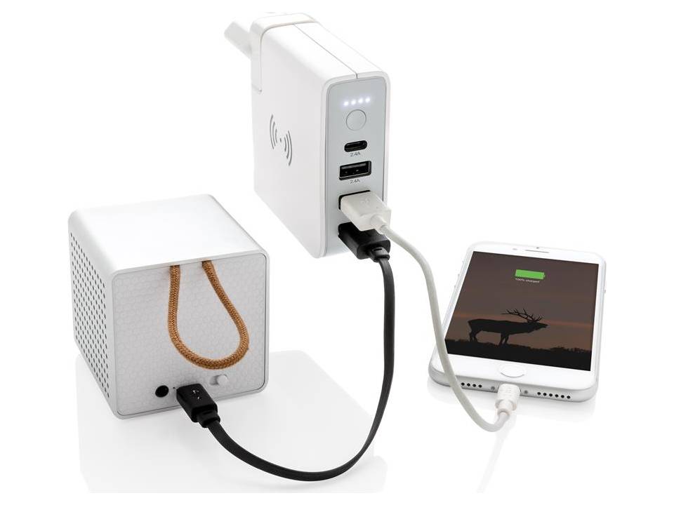 Travel adapter wireless powerbank 6