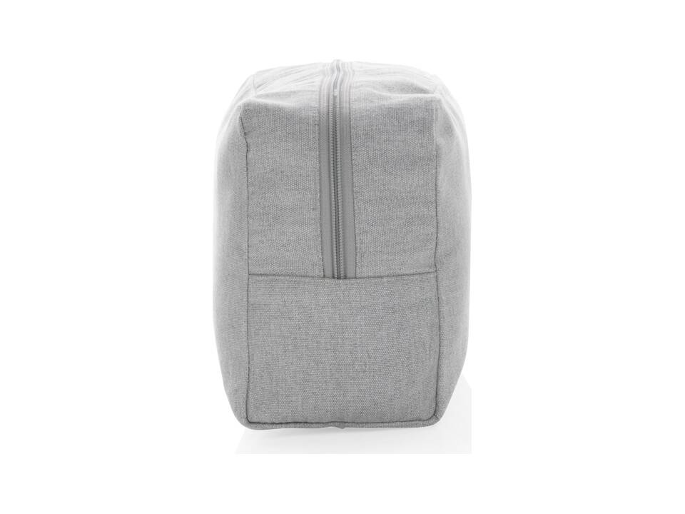 Impact Aware™ 285 gsm rcanvas toiletry bag undyed 18