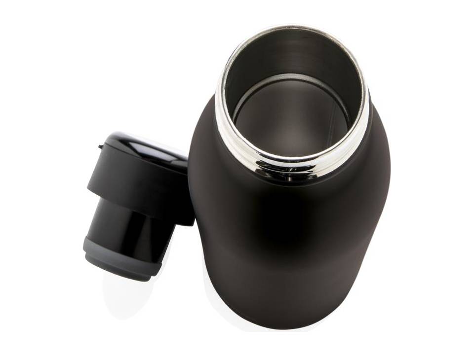 Swiss Peak vacuum bottle with mini true wireless earbuds 7