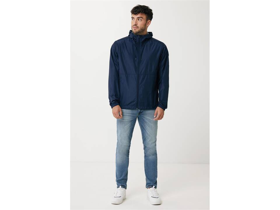 Iqoniq Logan recycled polyester lightweight jacket 55