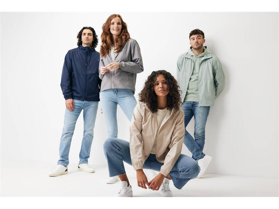 Iqoniq Logan recycled polyester lightweight jacket