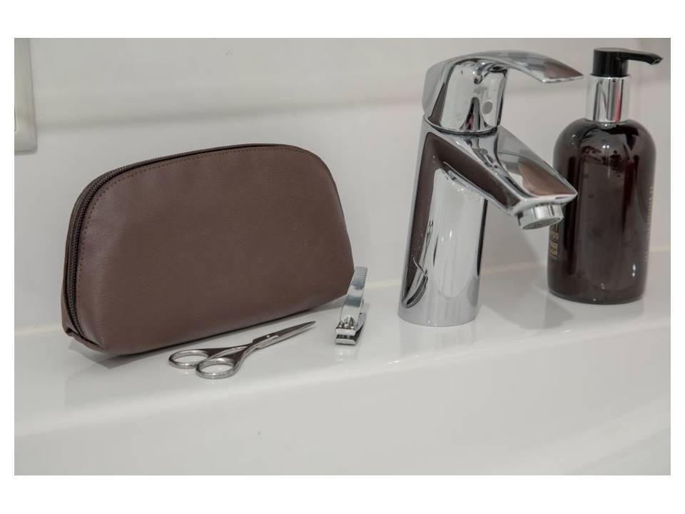 Apple Leather Toiletry bag / Pencil Case 1