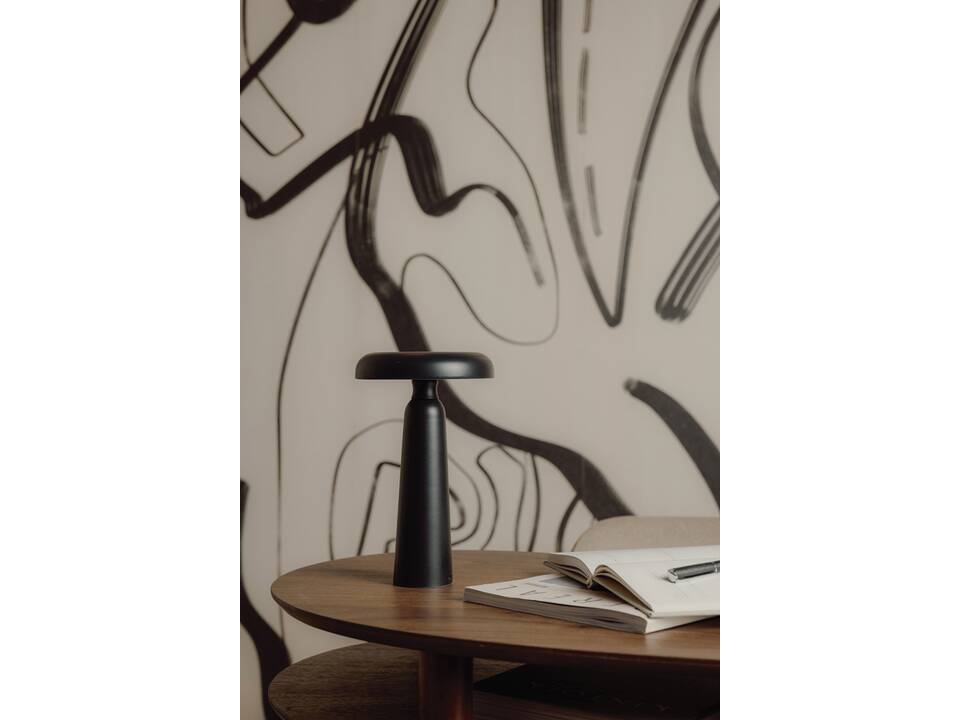 VINGA Avery RCS table lamp 7