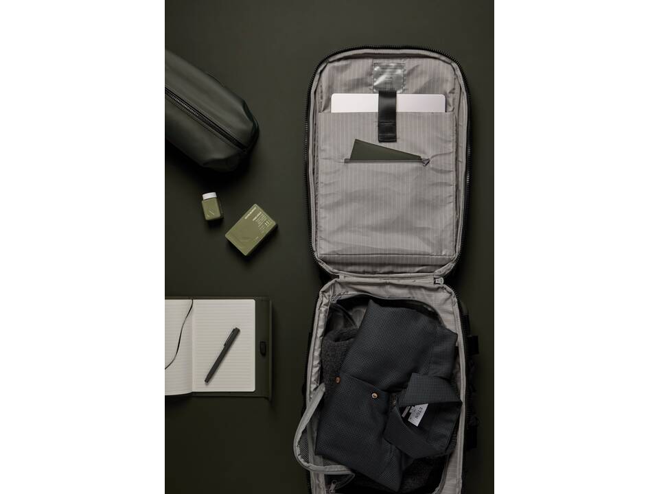 VINGA Baltimore RCS explorer’s backpack 25