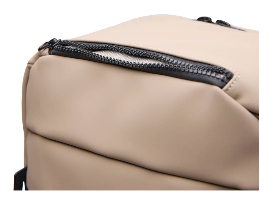 VINGA Baltimore RCS explorer’s backpack 32