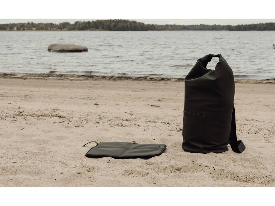 VINGA Baltimore RCS Roll-top cooler bag 18