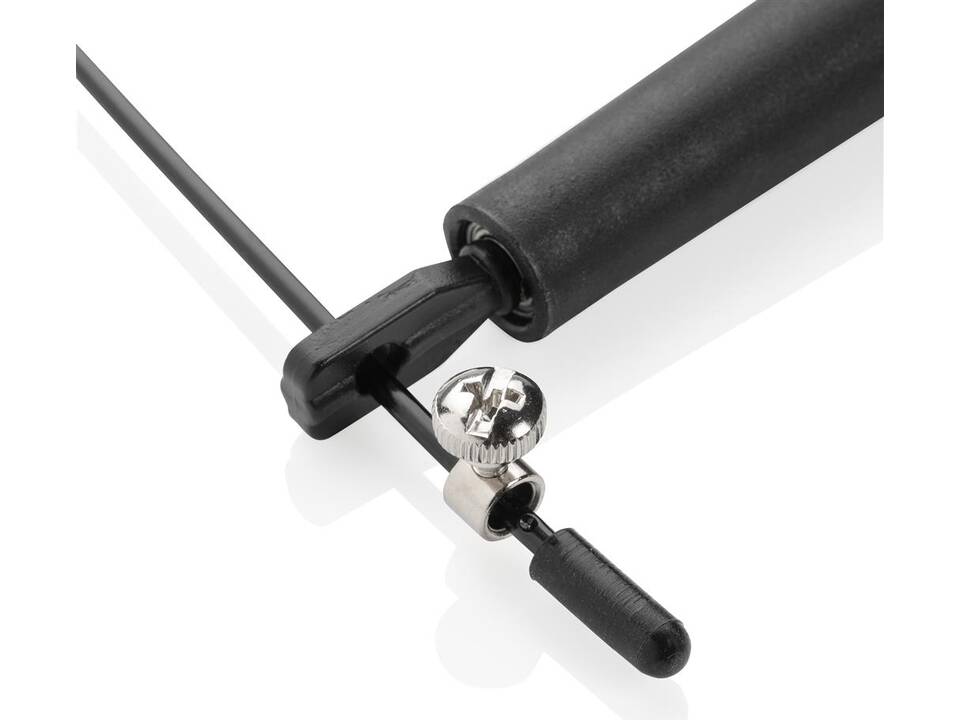 Adjustable jump rope in pouch 3