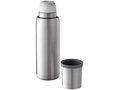 Flow vacuum insulating flask 10