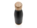 Vacuum stainless steel bottle with bamboo lid and bottom 3