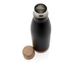 Vacuum stainless steel bottle with bamboo lid and bottom 4