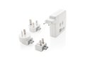 Travel adapter wireless powerbank 1